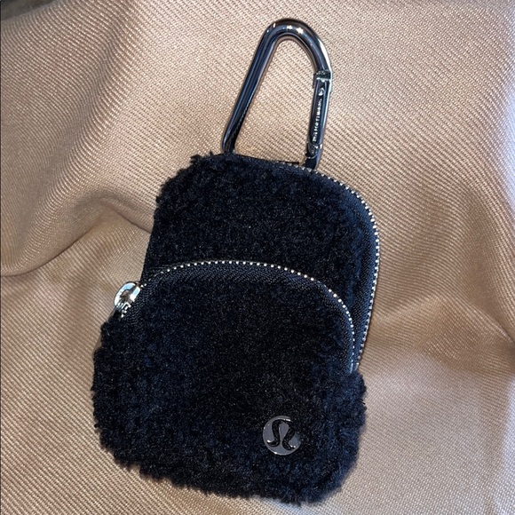 lululemon athletica Handbags - lululemon athletica Black Fleece Mini Bag
